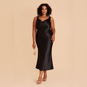 Ennie Satin Midi Dress Curve - Black